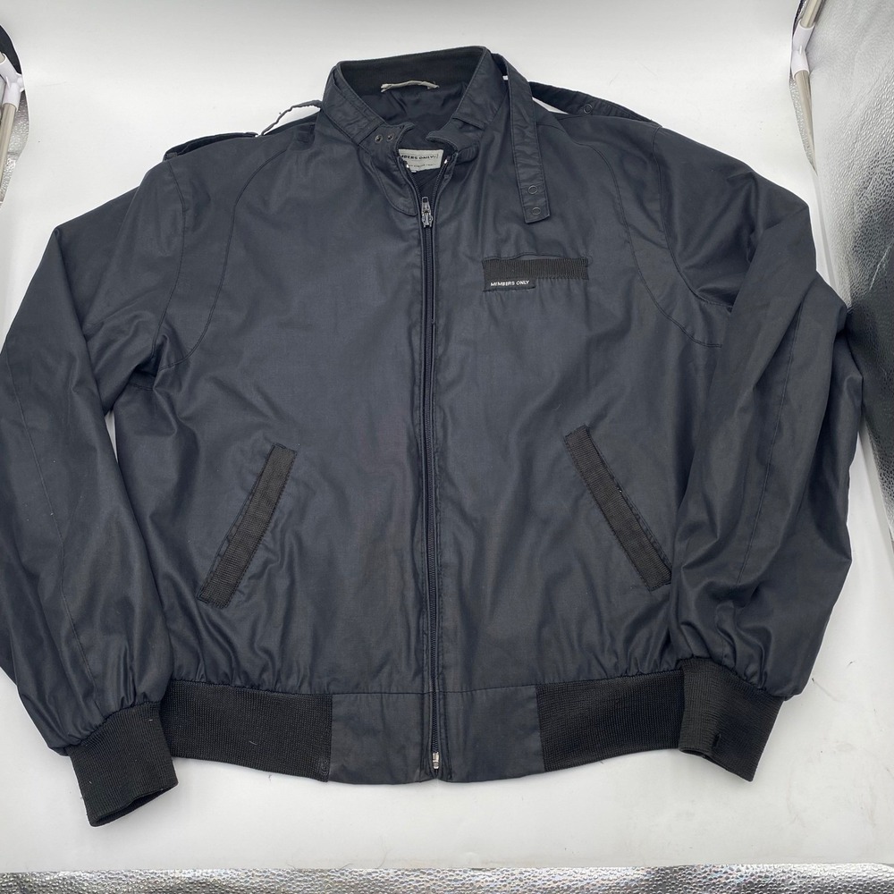 Members Only Iconic Racer Jacket Men 42 Medium Black Vintage Bomber Wind breaker